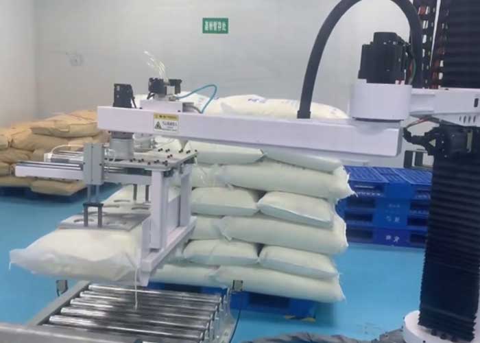 Bag palletizing robot