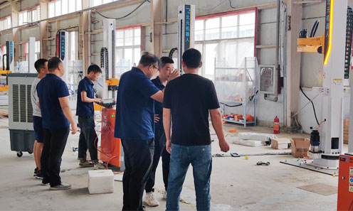 Numerous customers are conducting detailed consultation  communication with technical personnel from Beiyuan